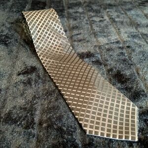 Men’s Kenneth Cole Reaction Silver Gray and Black Dress Neck Tie